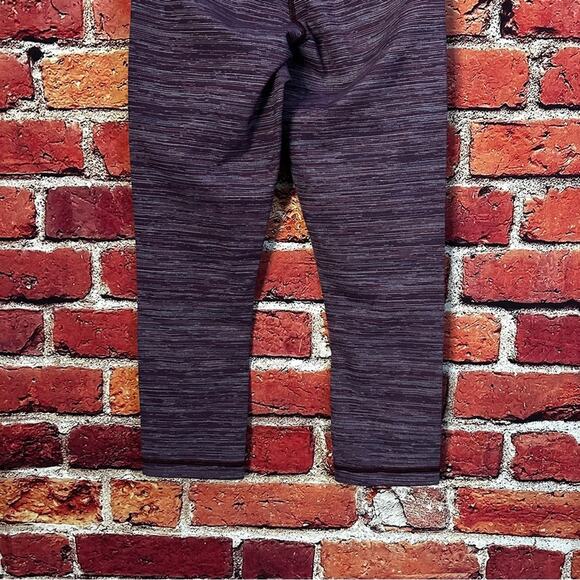 Lululemon Capri leggings - Picture 6 of 9